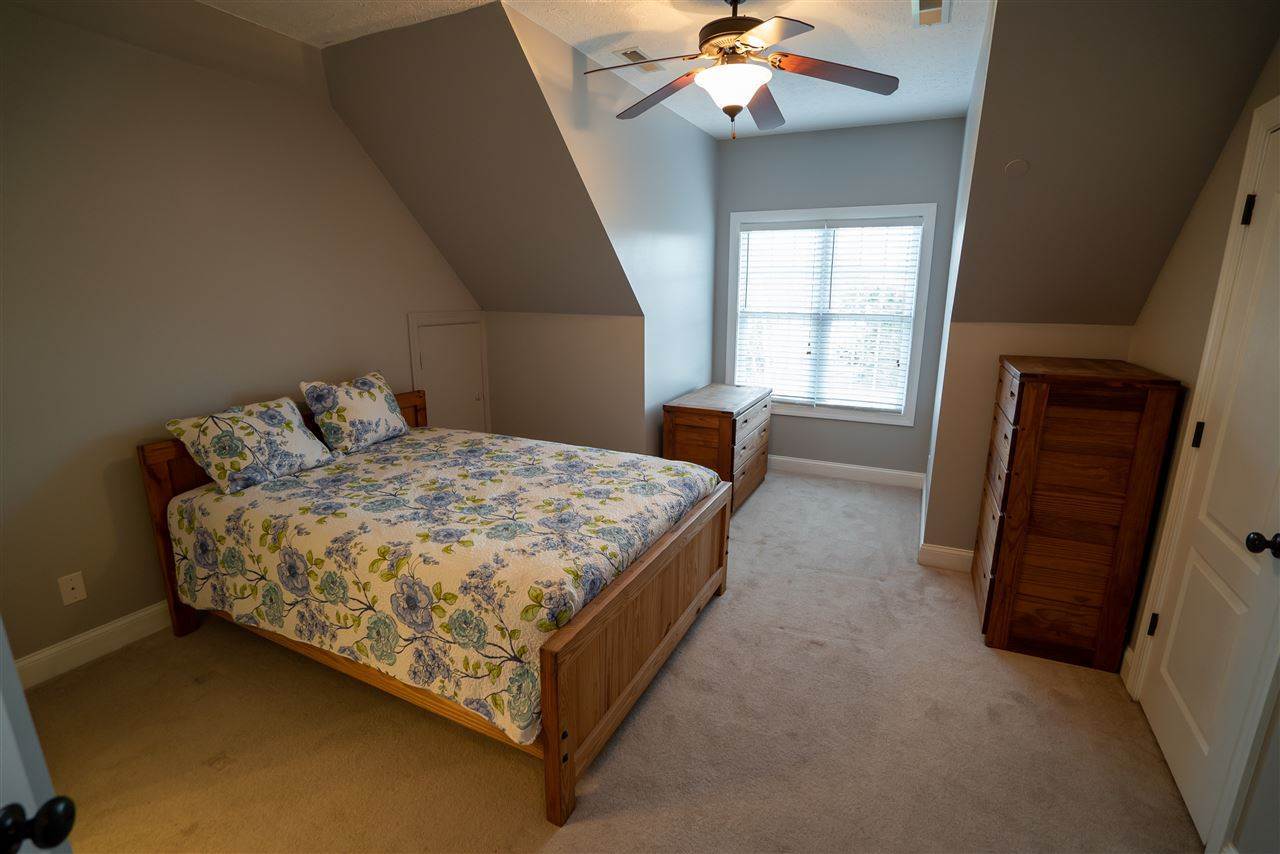 214 Red Cedar Way, Bowling Green, KY 42104