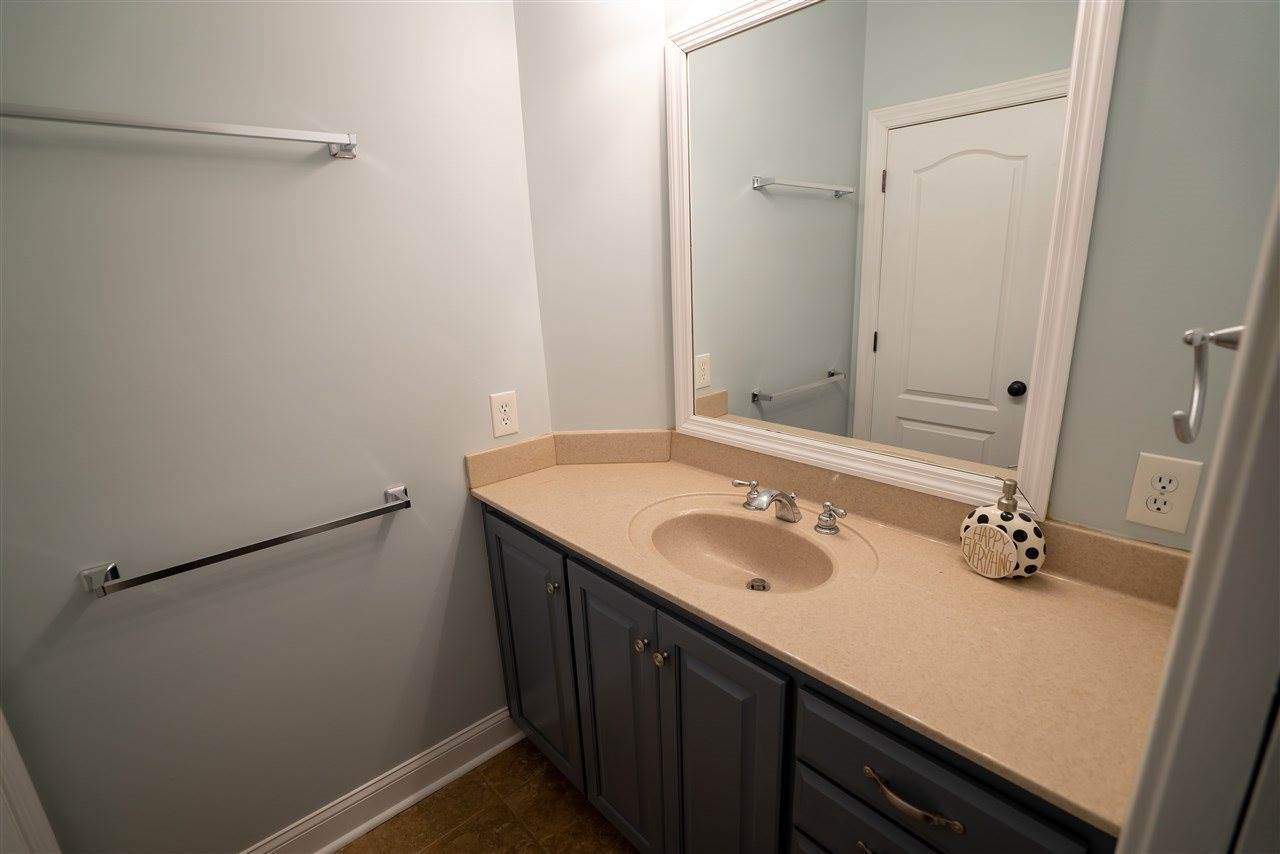 214 Red Cedar Way, Bowling Green, KY 42104