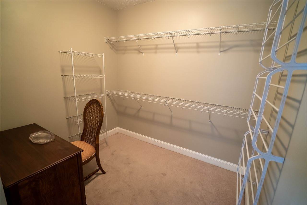 214 Red Cedar Way, Bowling Green, KY 42104