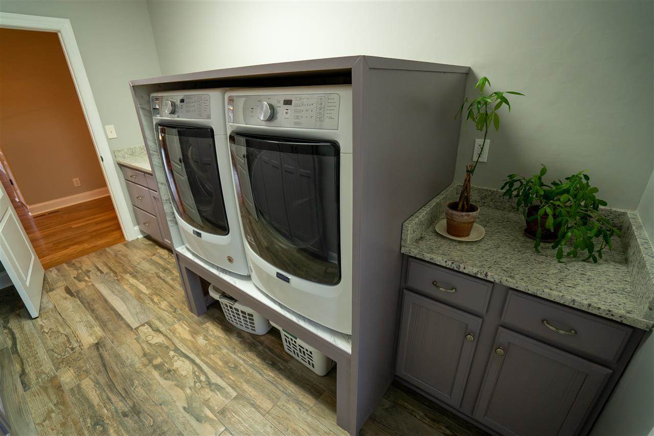 214 Red Cedar Way, Bowling Green, KY 42104