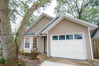 8 Forest Breeze Court, Fort Walton Beach, FL 32547