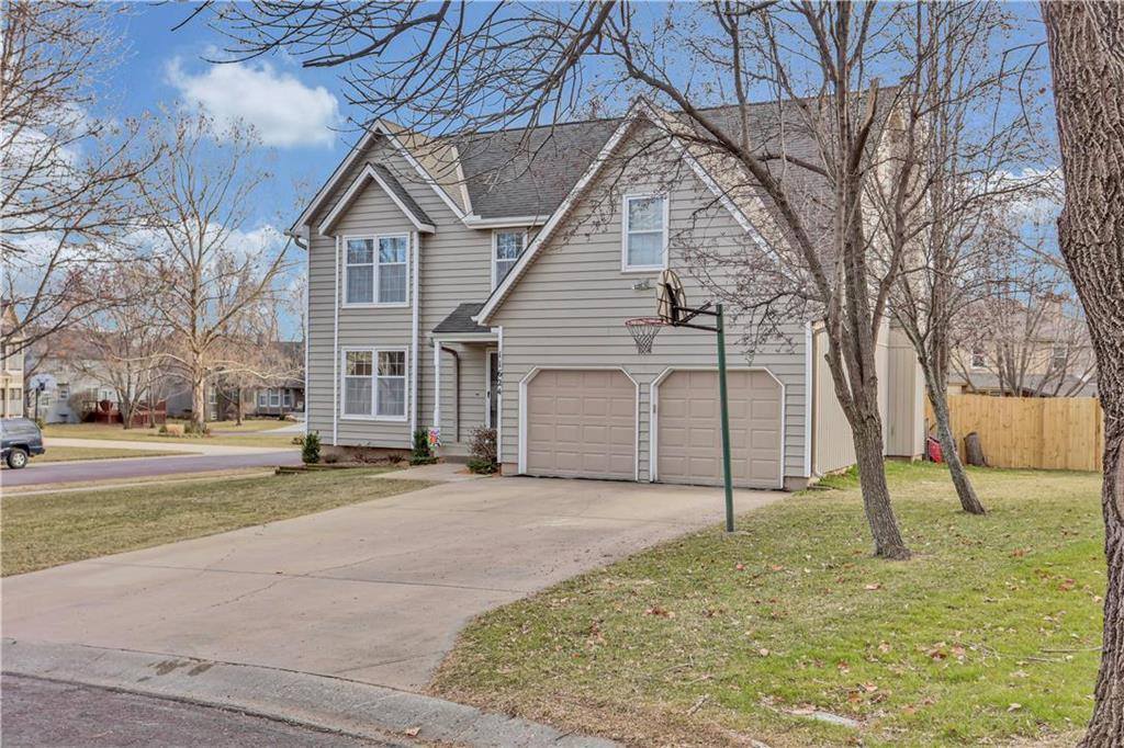 11624 Flint Street, Overland Park, KS 66210