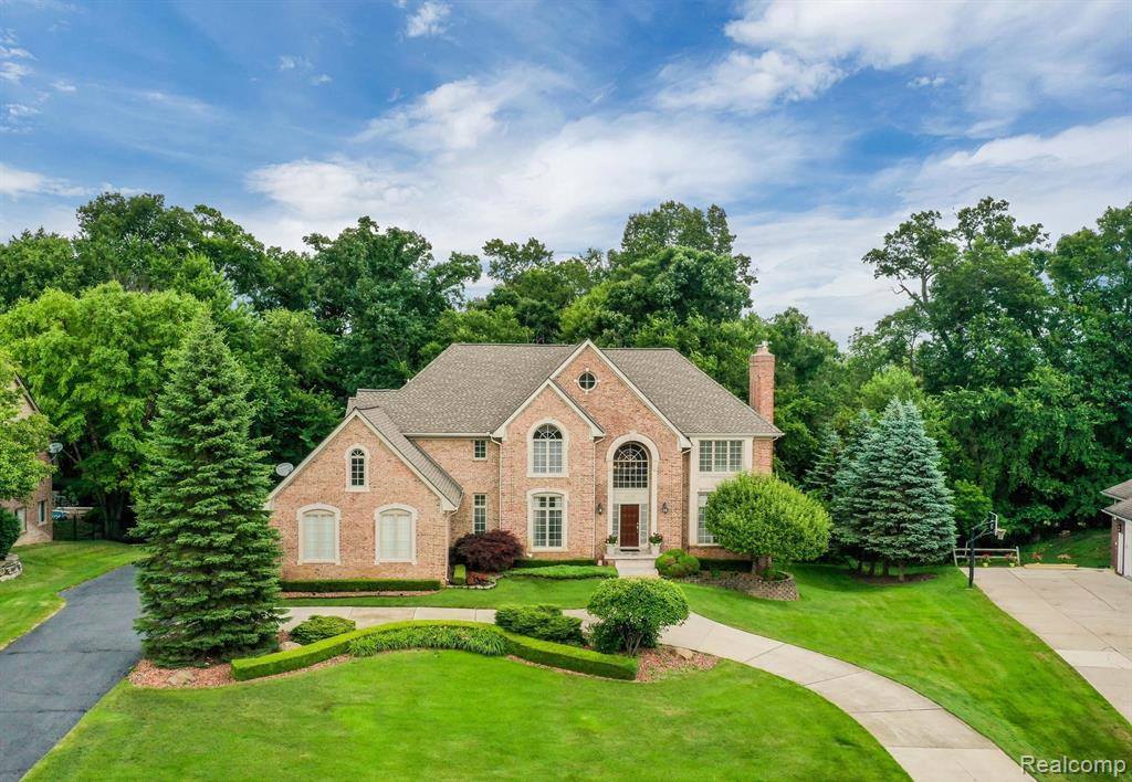 3625 Mountain Laurel Court North, Oakland Township, MI 48363 Listings