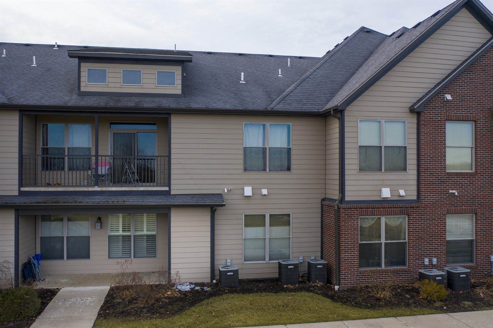 5728 Pergola Dr, #102, Columbia, MO 65201