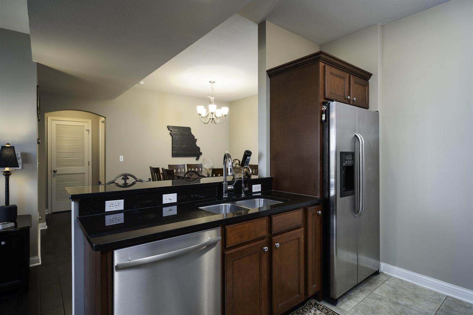 5728 Pergola Dr, #102, Columbia, MO 65201