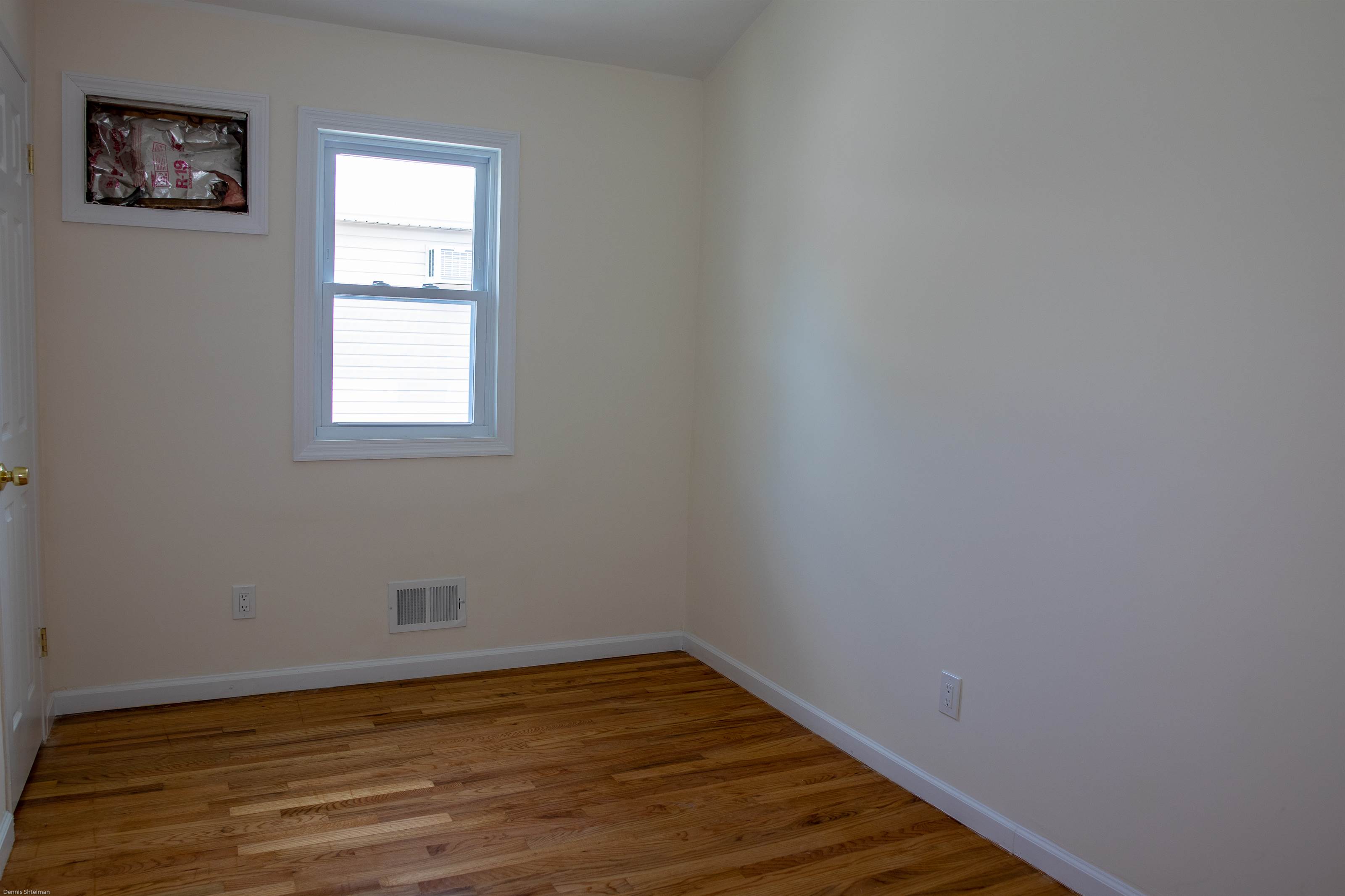 262 Lamoka Avenue, Staten Island, NY 10308