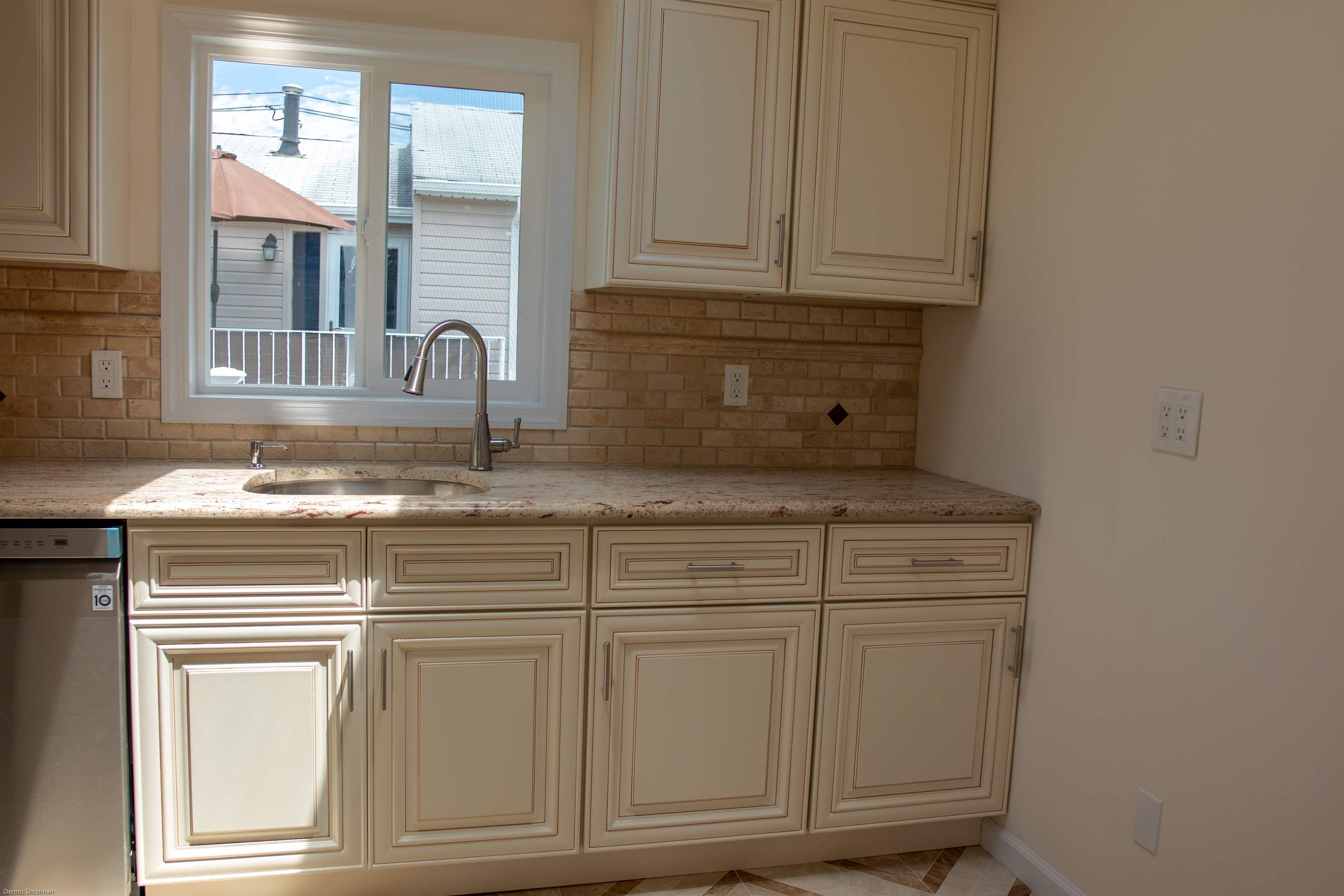 262 Lamoka Avenue, Staten Island, NY 10308