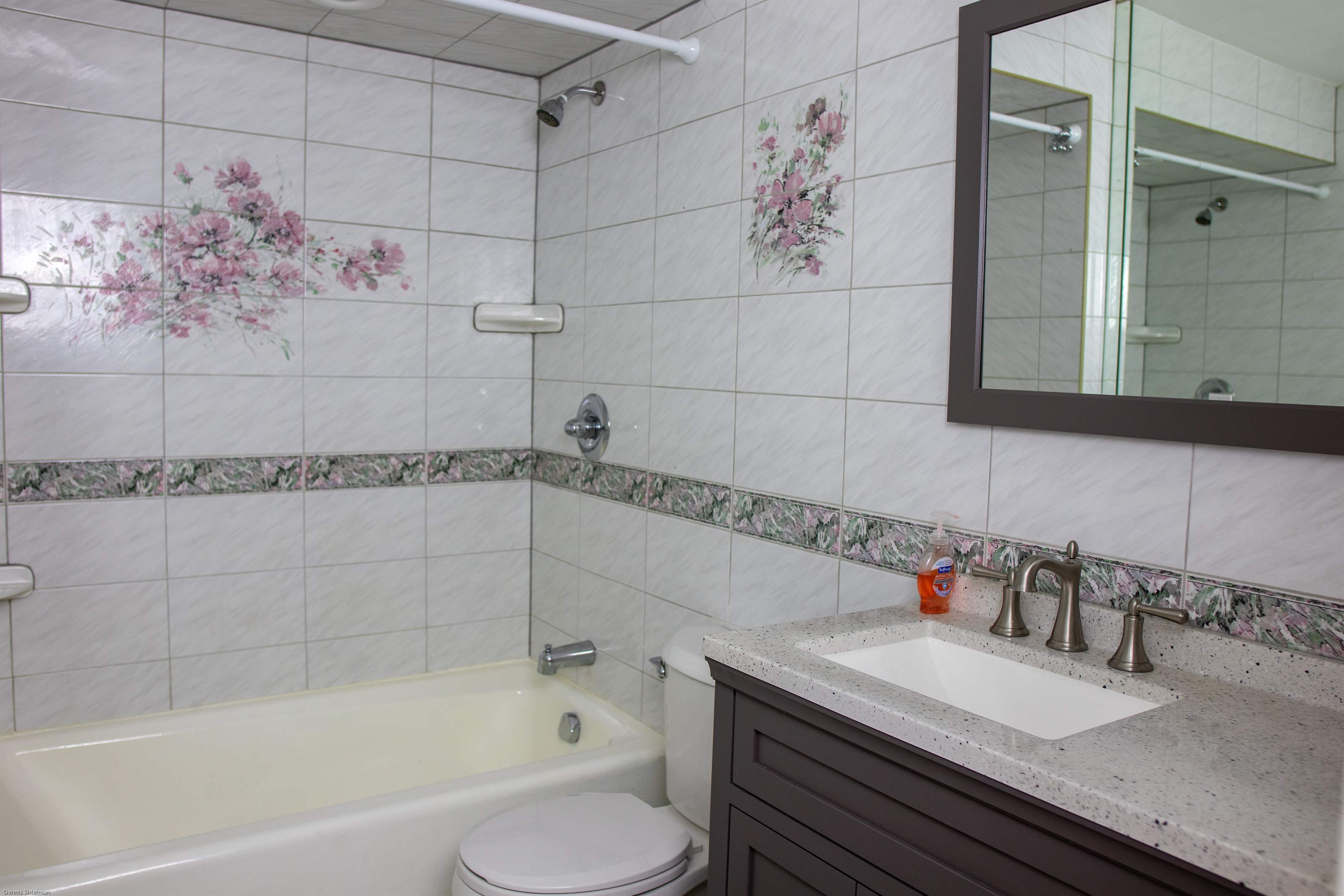 262 Lamoka Avenue, Staten Island, NY 10308