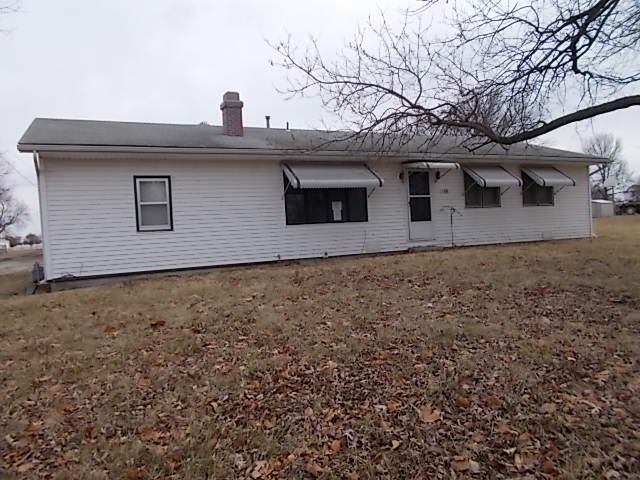 100 Kansas St, Lancaster, KS 66041