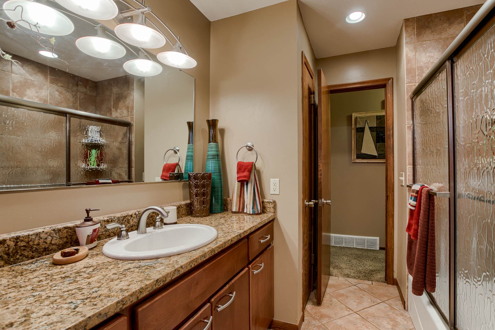 14966 L Street, Omaha, NE 68137