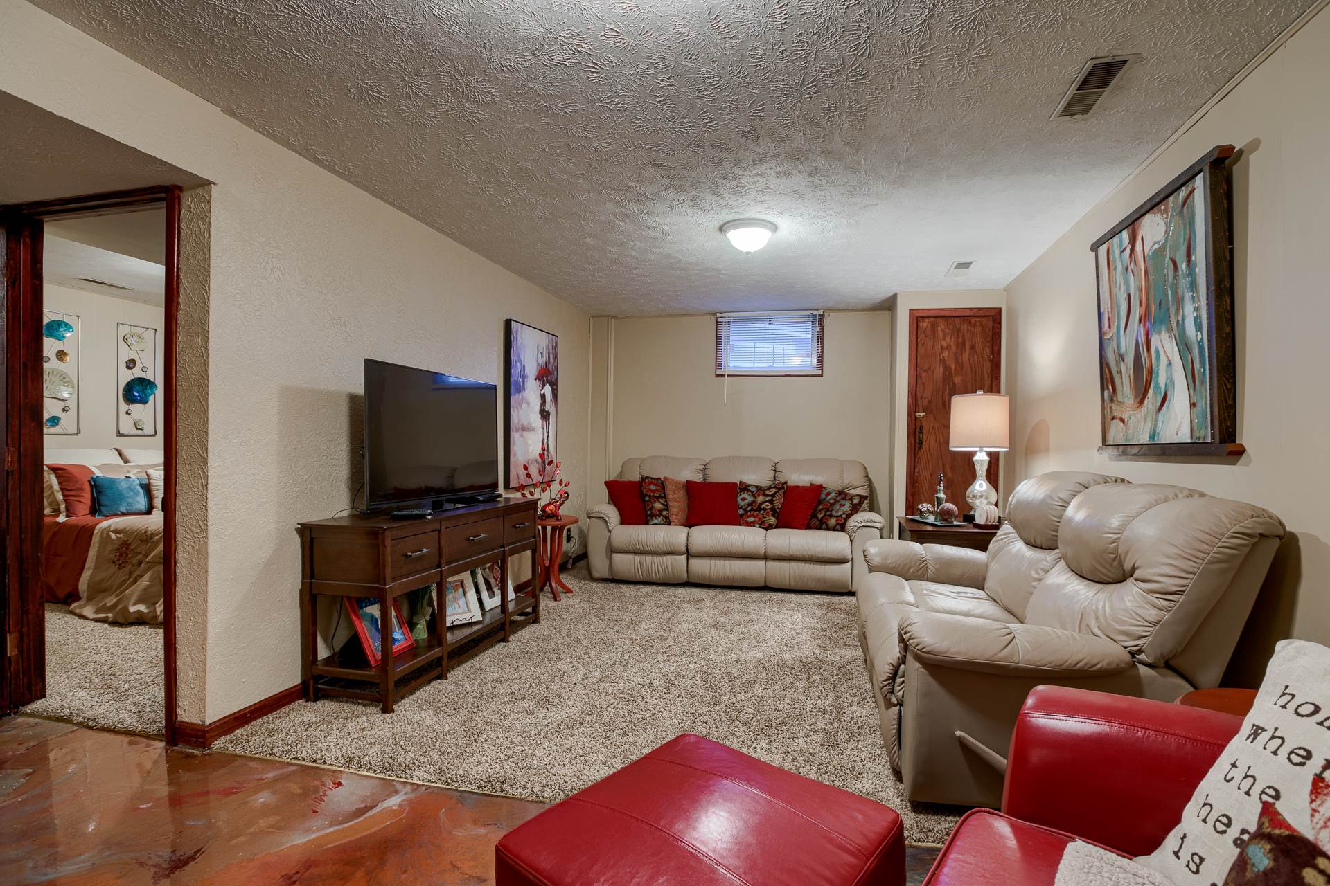 14966 L Street, Omaha, NE 68137