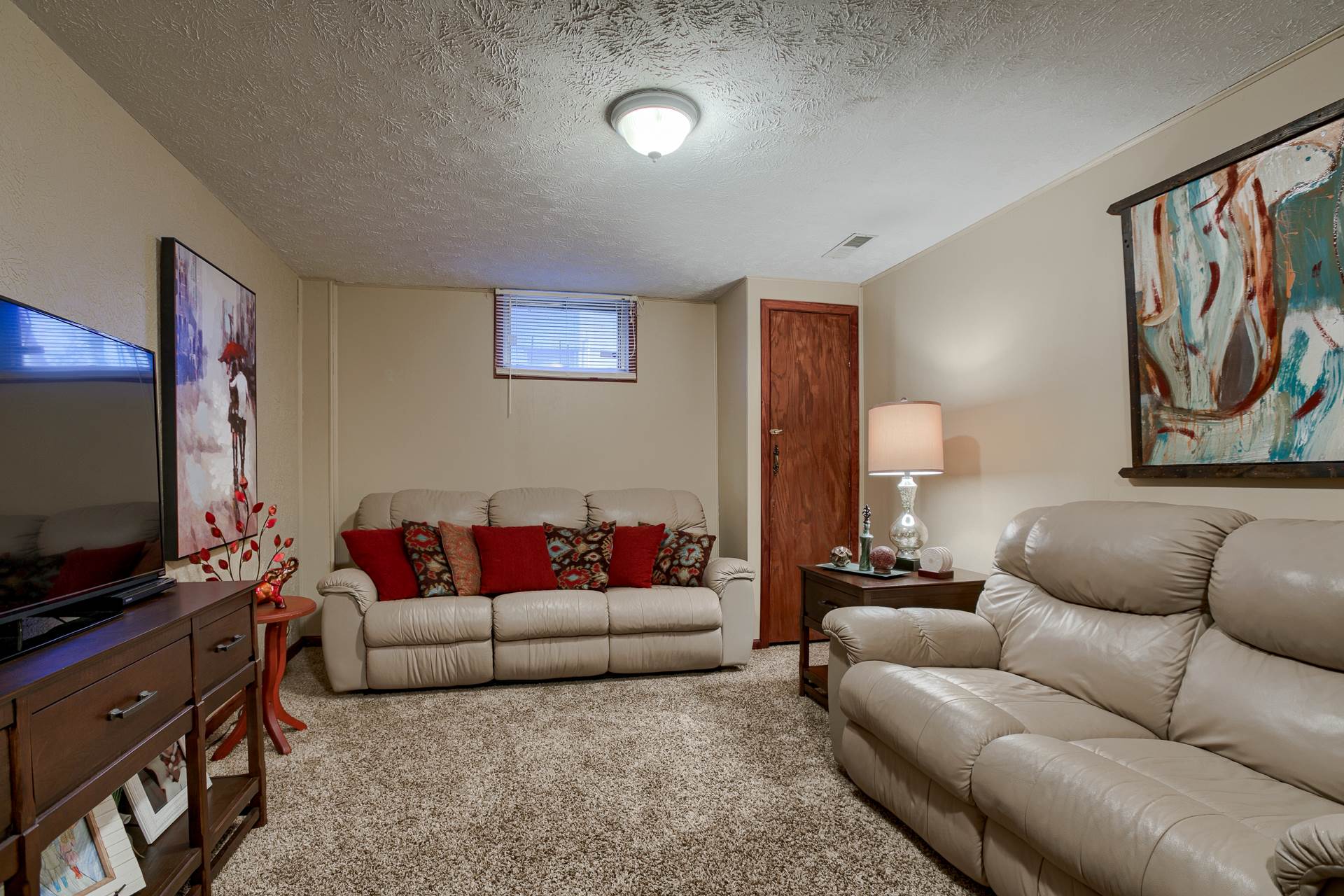 14966 L Street, Omaha, NE 68137