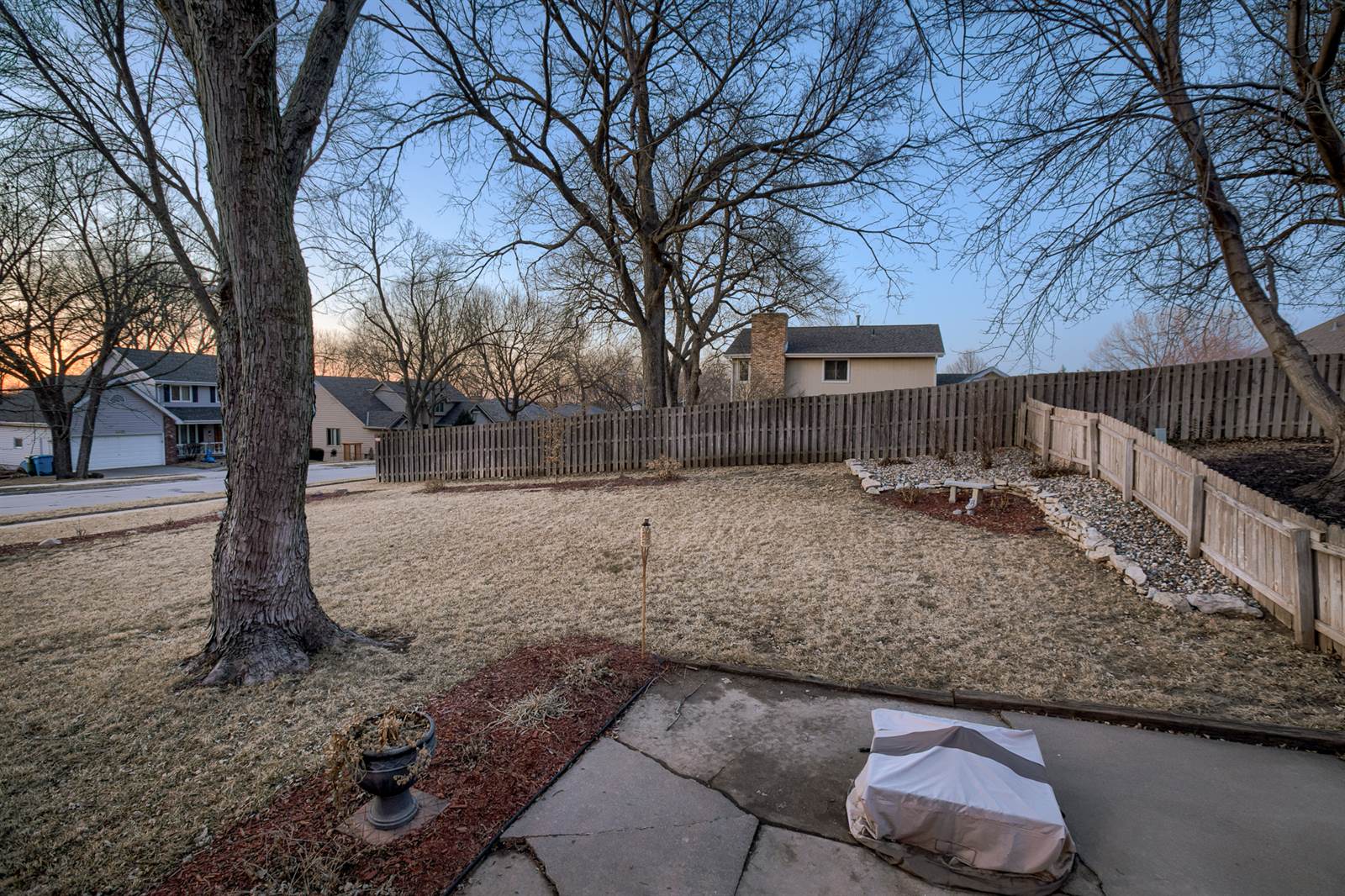 14966 L Street, Omaha, NE 68137