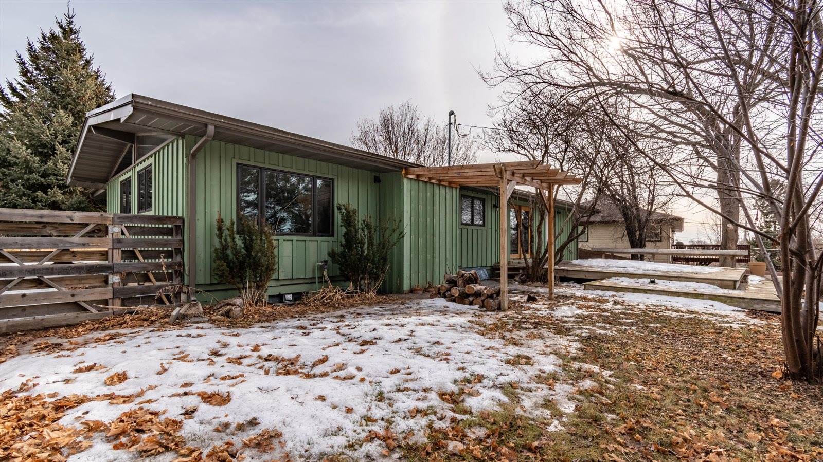 1241 S. Highland Acres Road, Bismarck, ND 58501