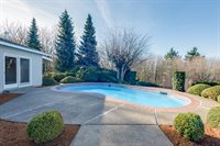 8034 NW Reed Dr., Portland, OR 97229