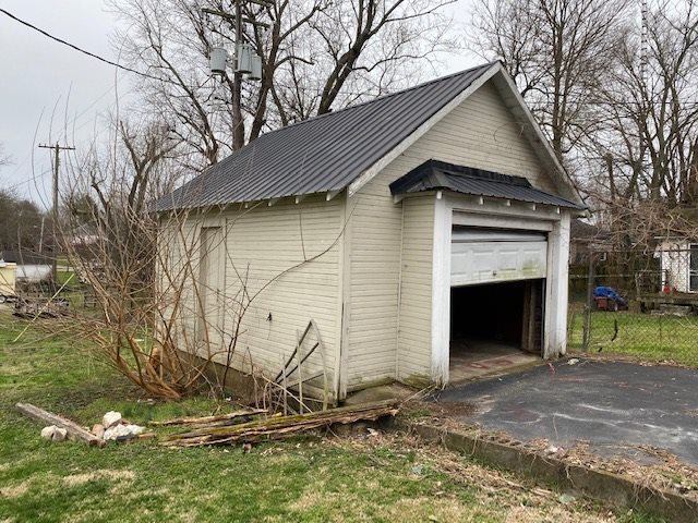 310 N Dixie Hwy, Cave City, KY 42127