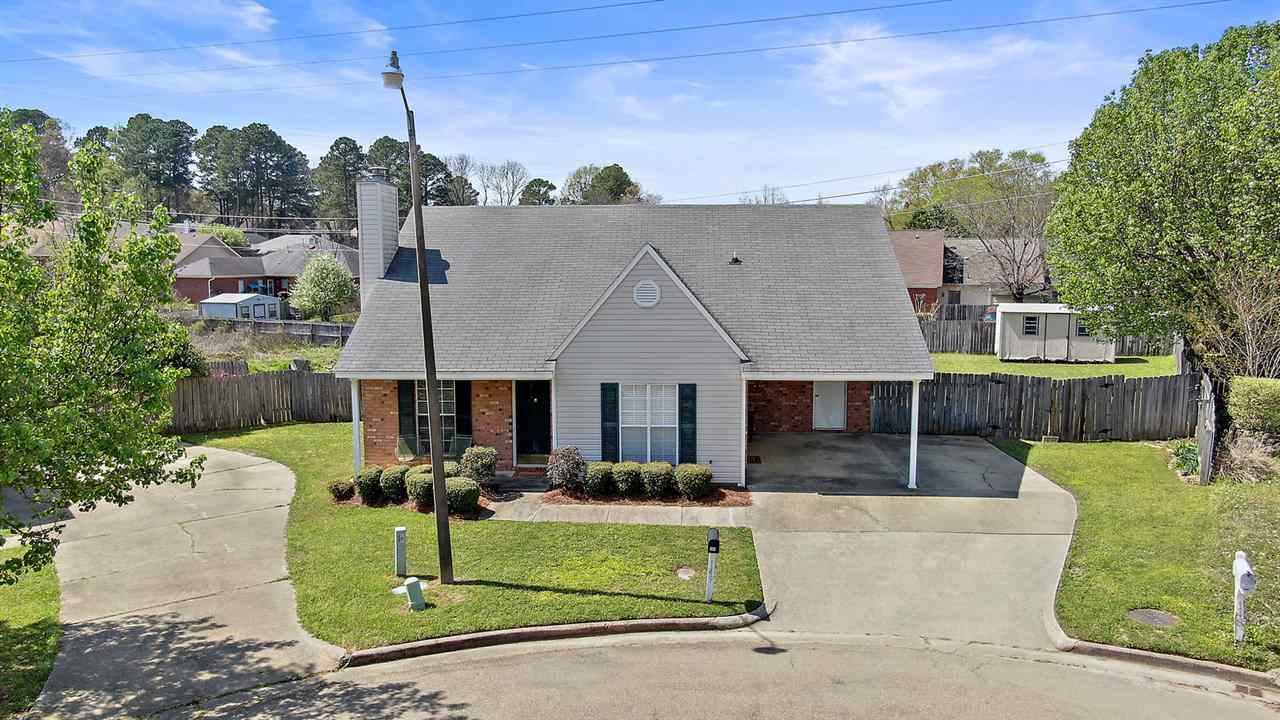 149 Ripon Ct, Ridgeland, MS 39157