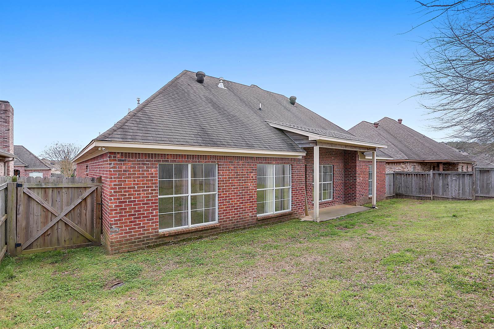 340 Greengate Cir, Brandon, MS 39042