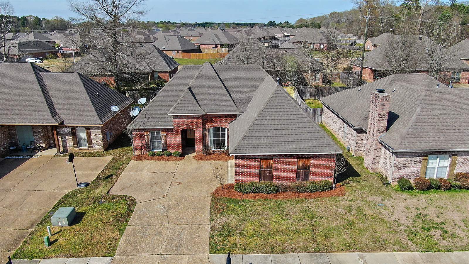 340 Greengate Cir, Brandon, MS 39042