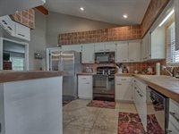 3550 Sailfish Avenue, Fruitland Park, FL 34731