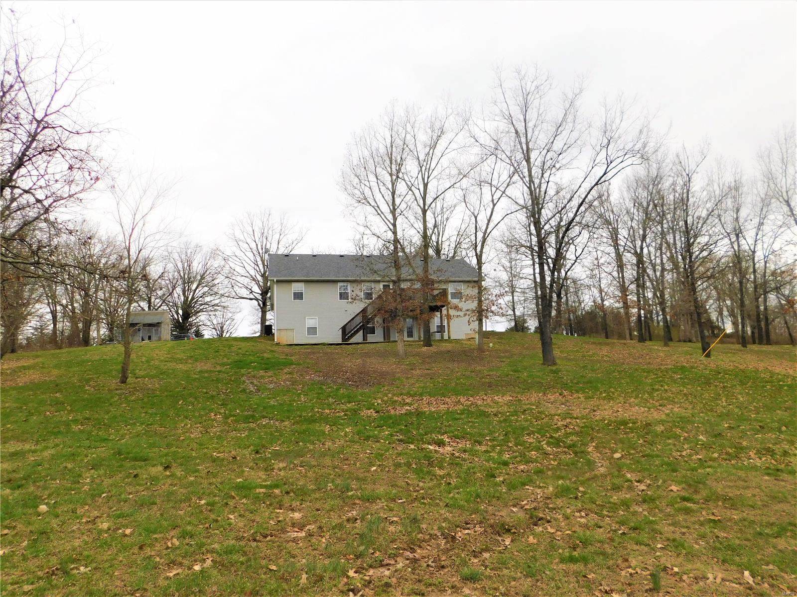 12390 Roby Road, Plato, MO 65552 Listings Team MastertonAngie & Misty Working for You!