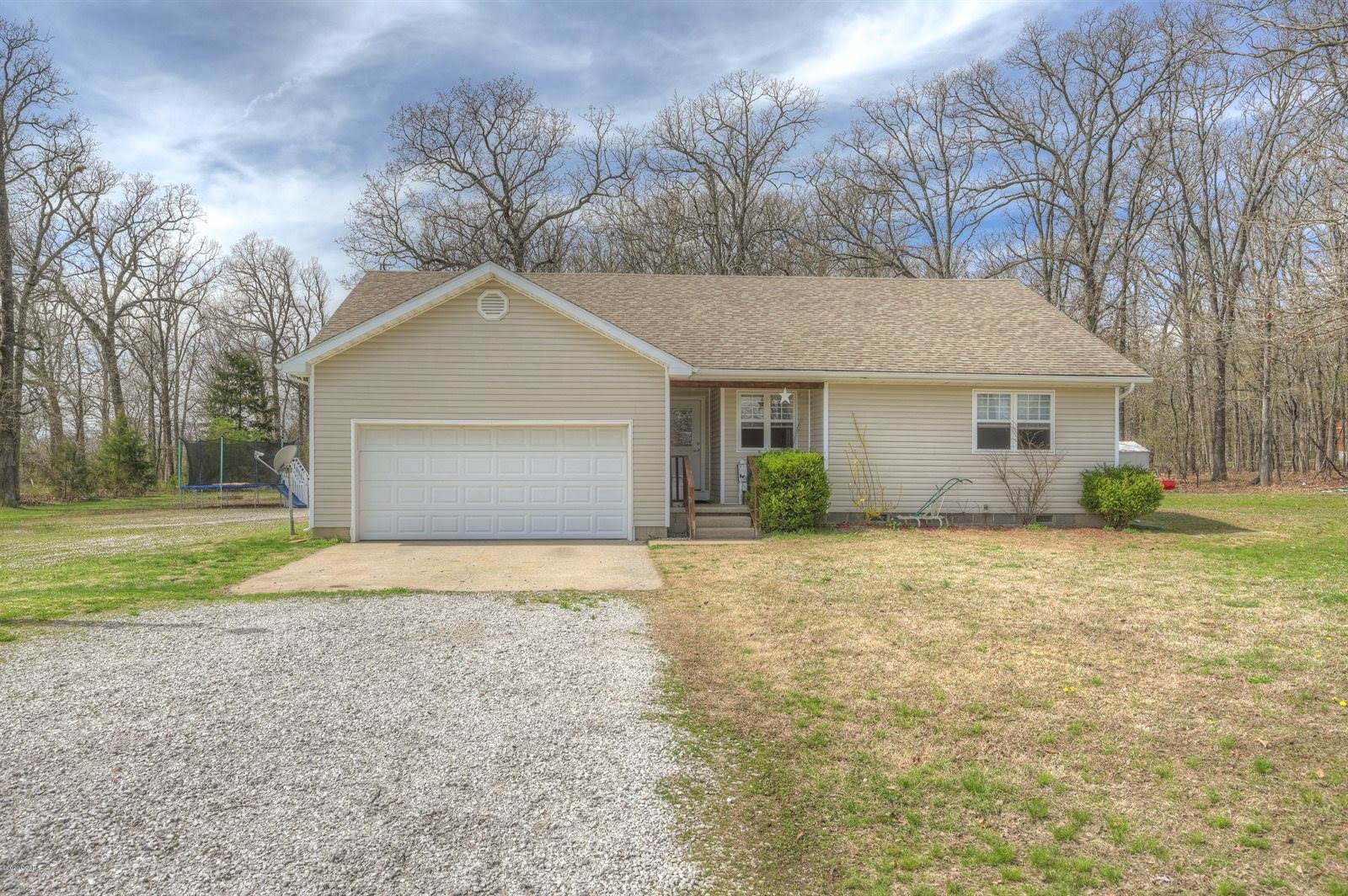 8244 Goldfinch Road, Neosho, MO 64850