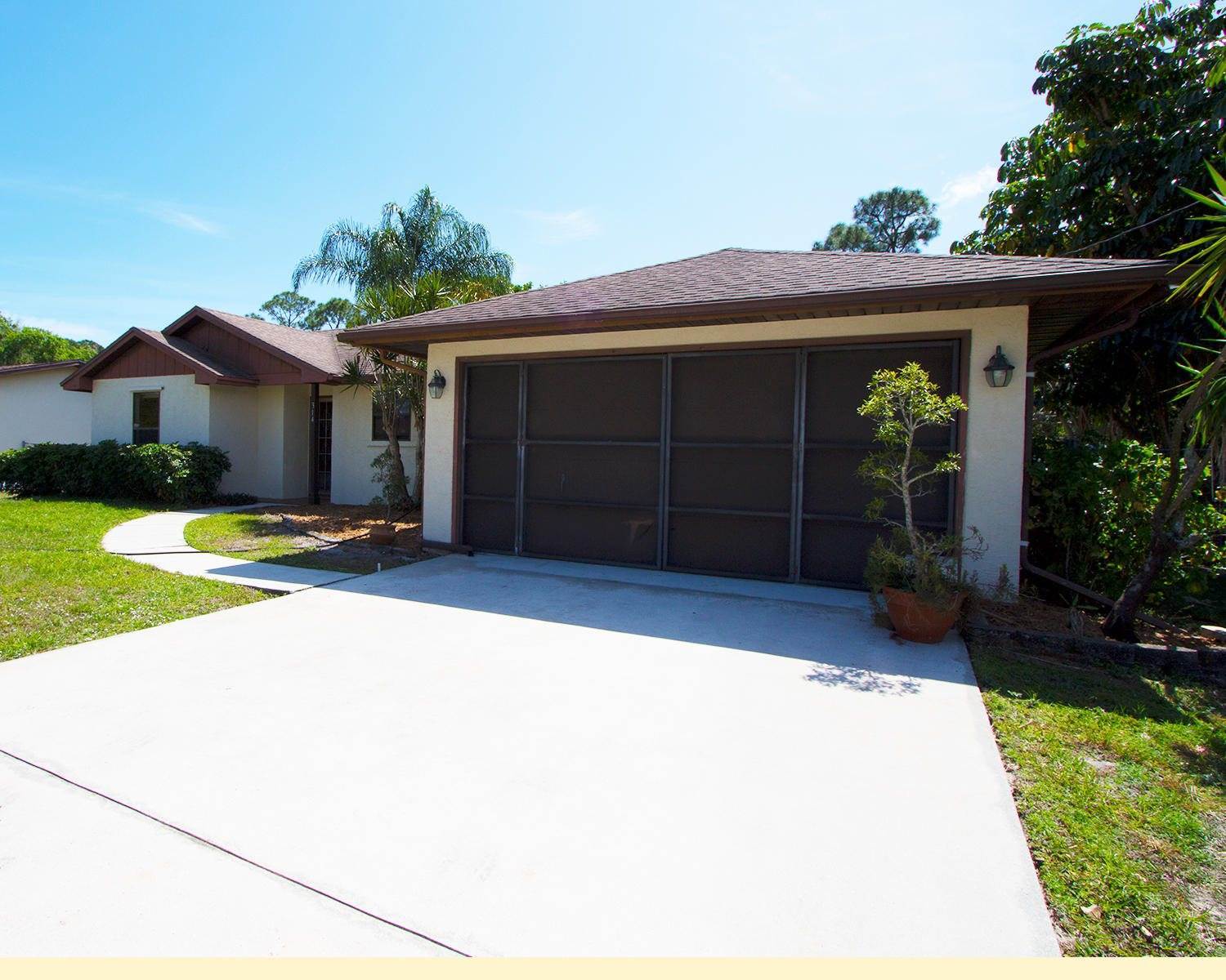 314 SE Crosspoint Drive, Port Saint Lucie, FL 34983