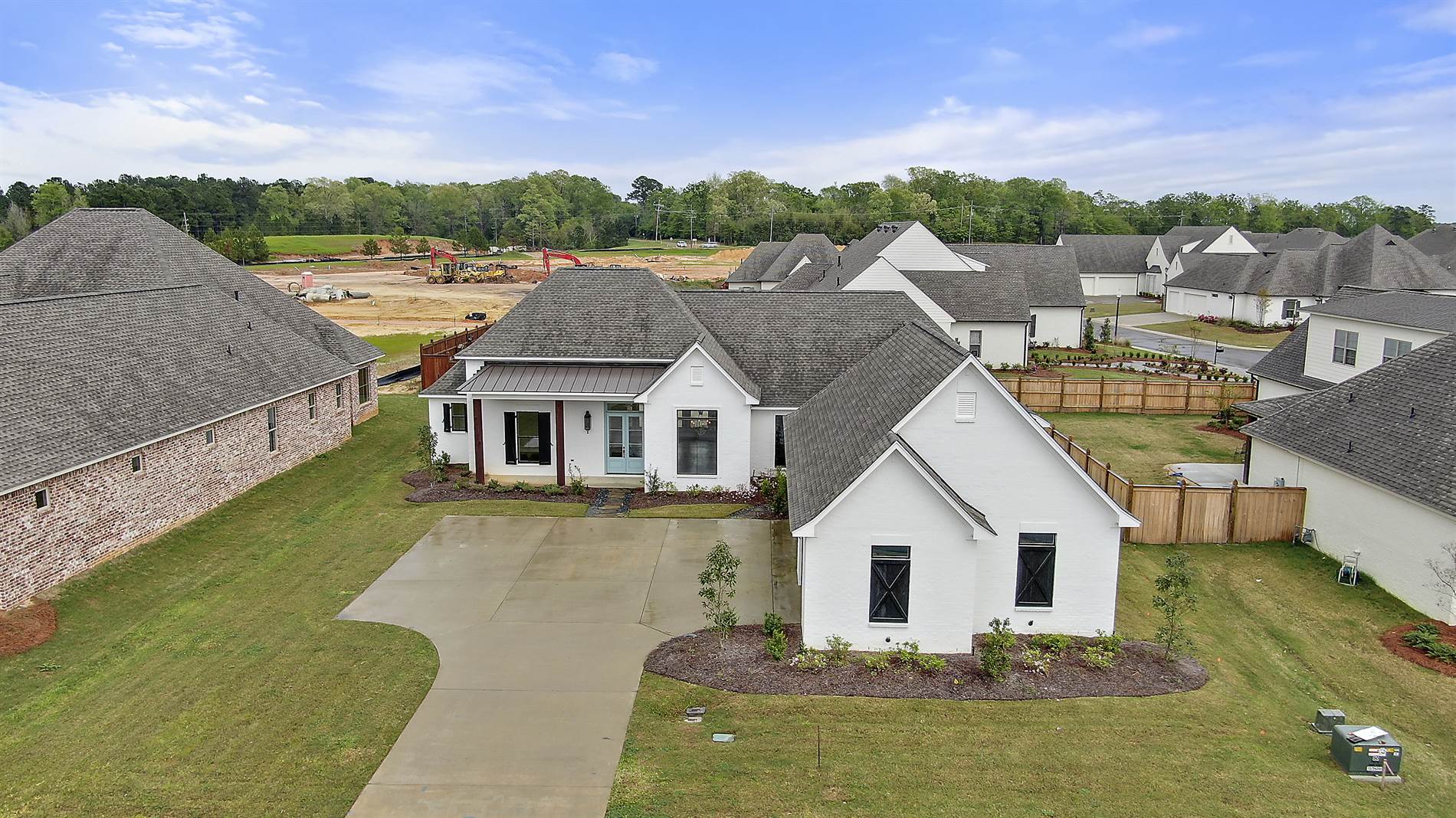 1009 Sapphire Xings, Flowood, MS 39232