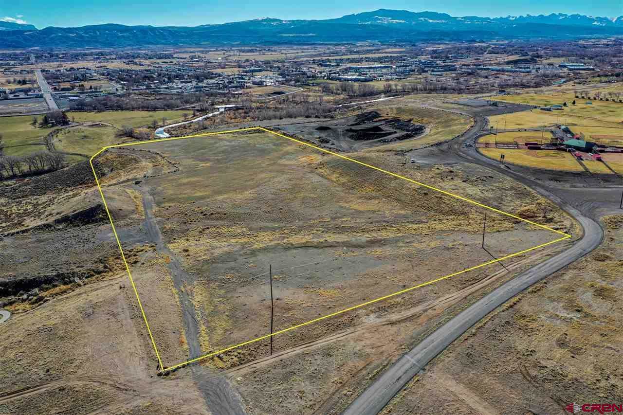 2401 6485 Road, Montrose, CO 81401