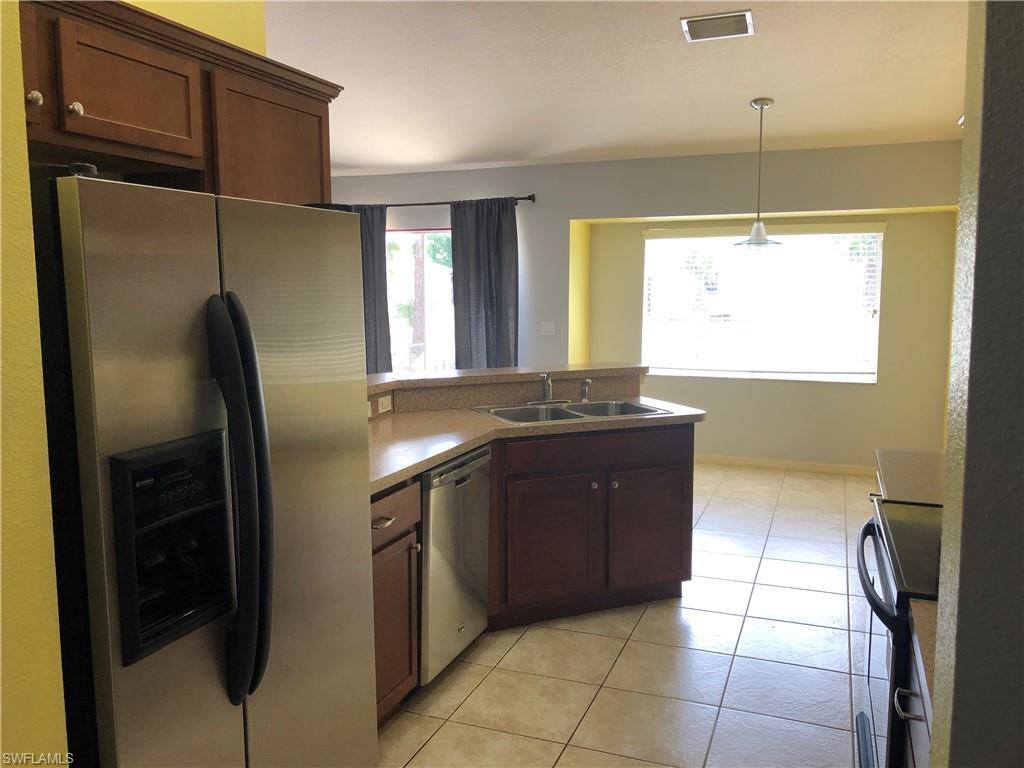 117 Greenbriar Blvd, Lehigh Acres, FL 33972