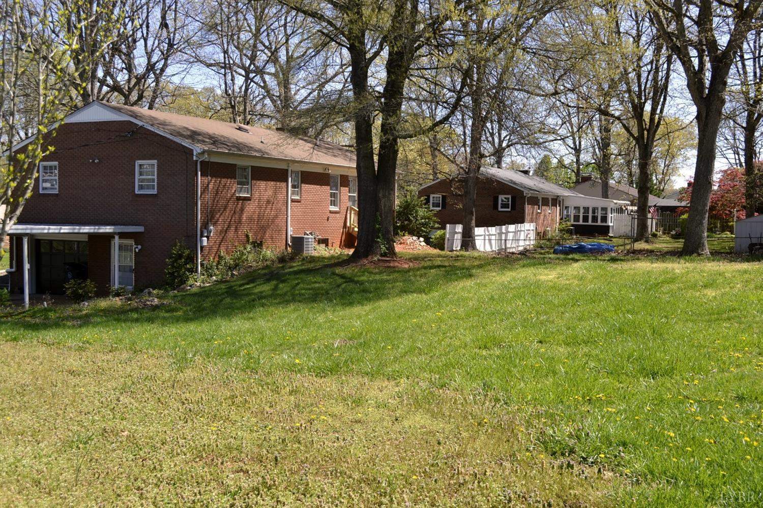 17 Myrtle Lane, Lynchburg, VA 24502