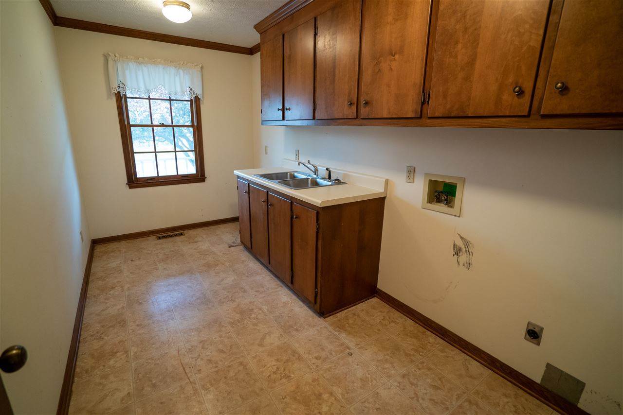 1607 Patrick Way, Bowling Green, KY 42104