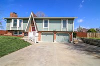 3824 SE 32nd St, Topeka, KS 66605