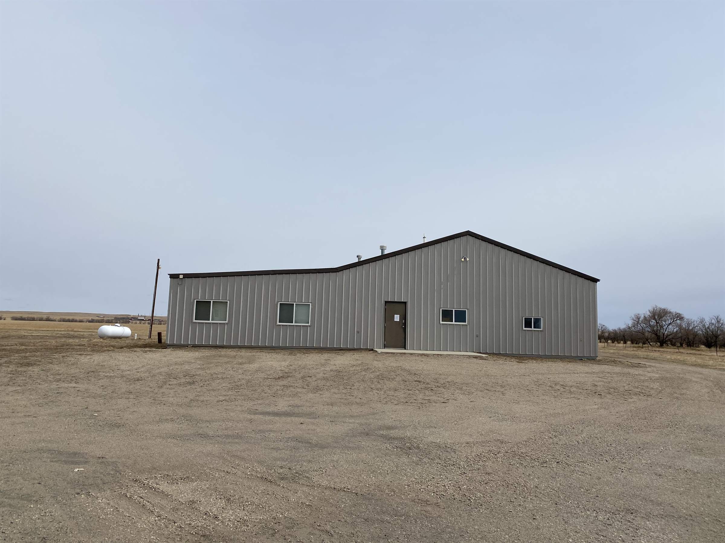 5754 133rd Ave NW, Williston, ND 58801