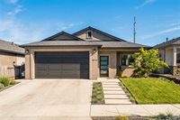 1676 Arizona Way, Chico, CA 95973