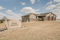 7321 Scenic Hills Road, Bismarck, ND 58503