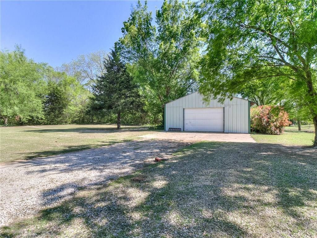 109 Lee Ann Ln, Shawnee, OK 74804