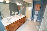 1041 Foxglove St, Bowling Green, KY 42104