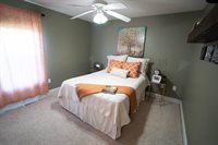 1041 Foxglove St, Bowling Green, KY 42104