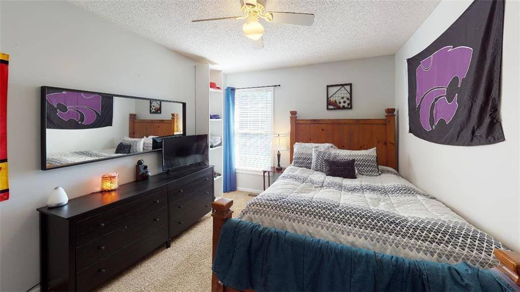 22009 West 51 Terrace, Shawnee, KS 66226