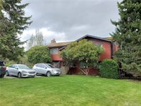 902 South Anacortes St, Burlington, WA 98233