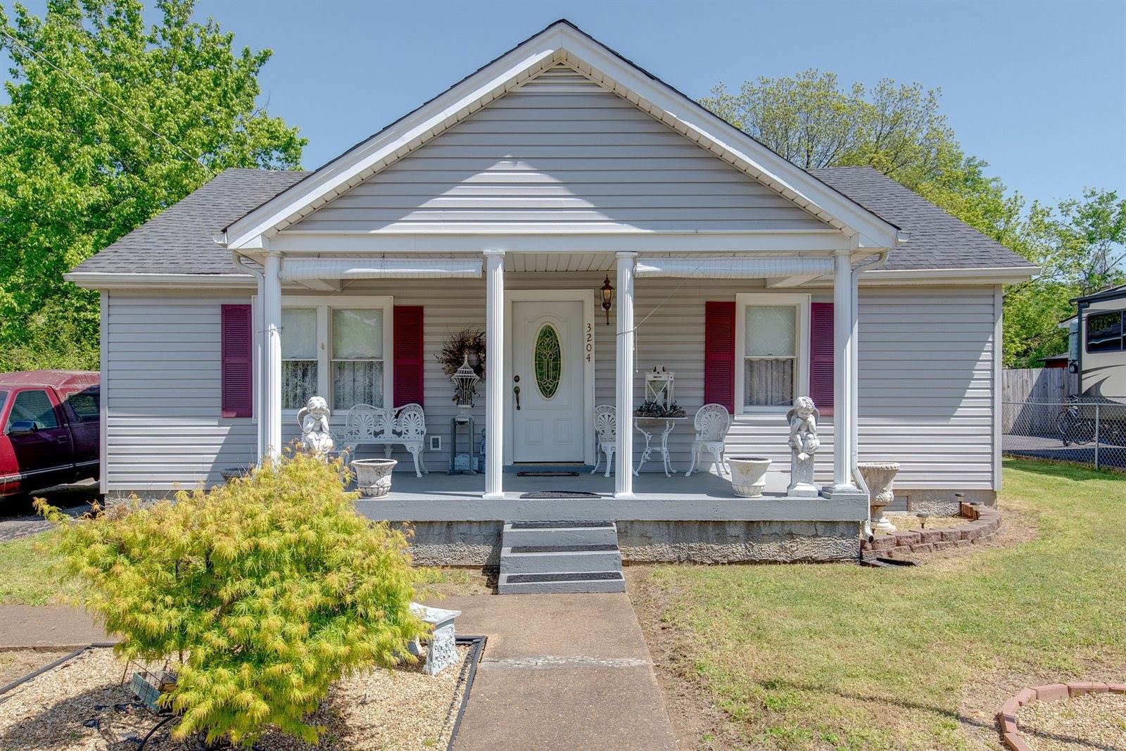 3204 Louise Dr, Nashville, TN 37211