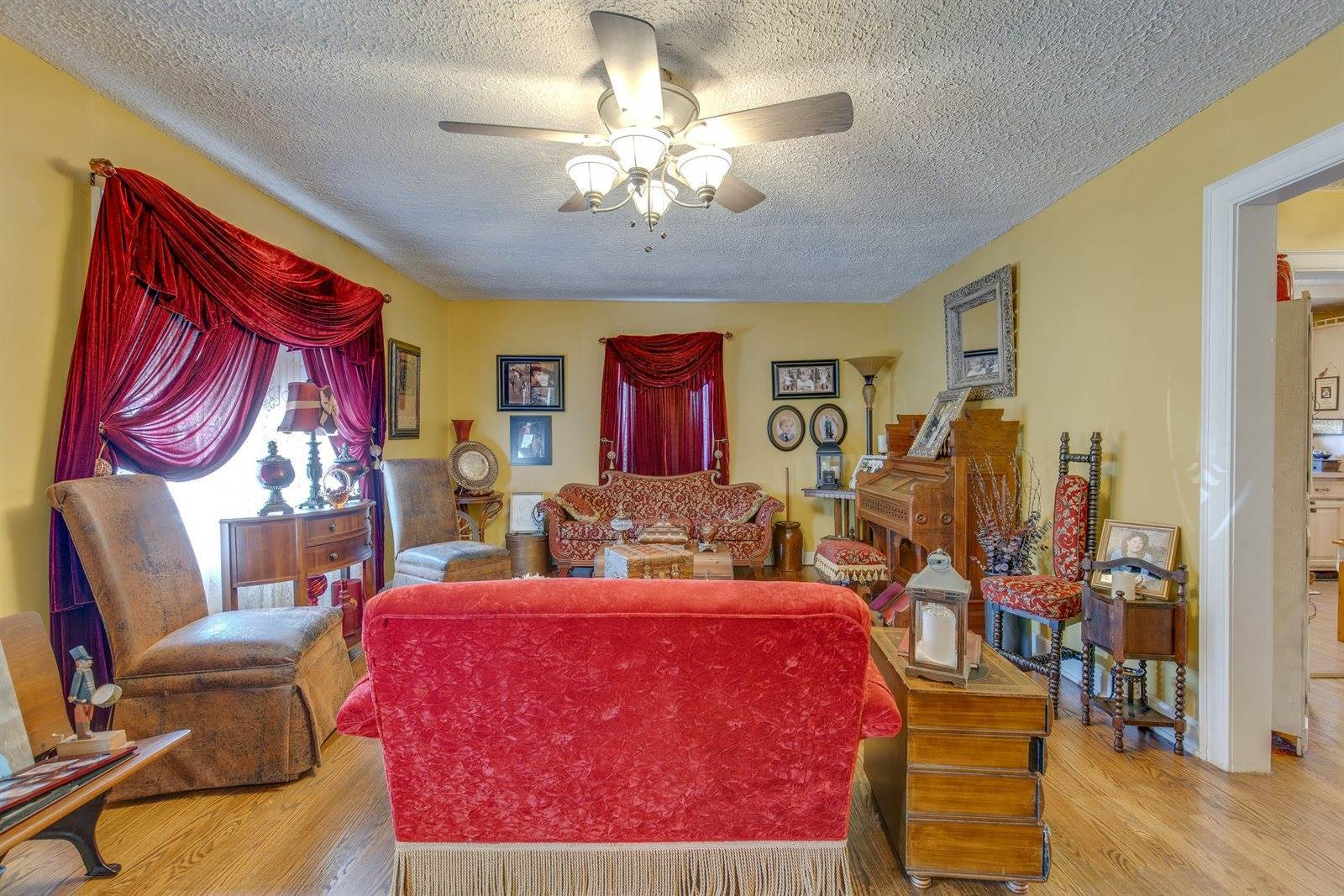 3204 Louise Dr, Nashville, TN 37211