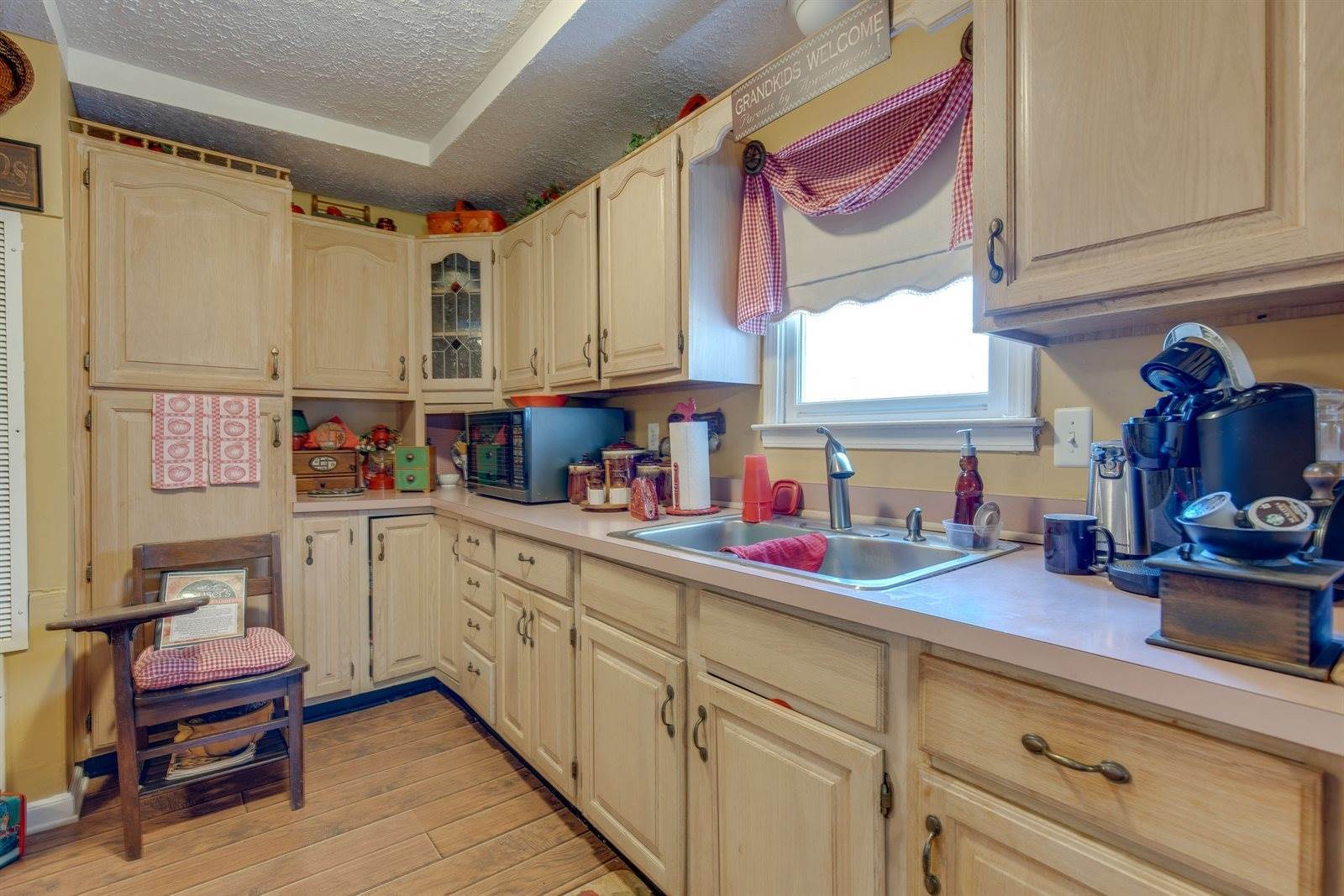 3204 Louise Dr, Nashville, TN 37211