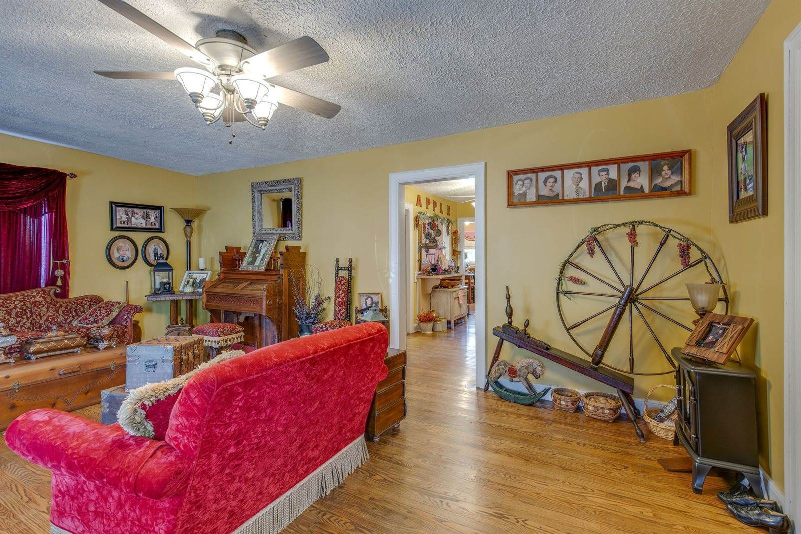 3204 Louise Dr, Nashville, TN 37211