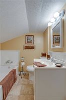 3204 Louise Dr, Nashville, TN 37211