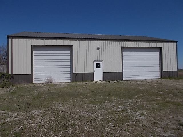 3453 Kingman RD, Ottawa, KS 66067