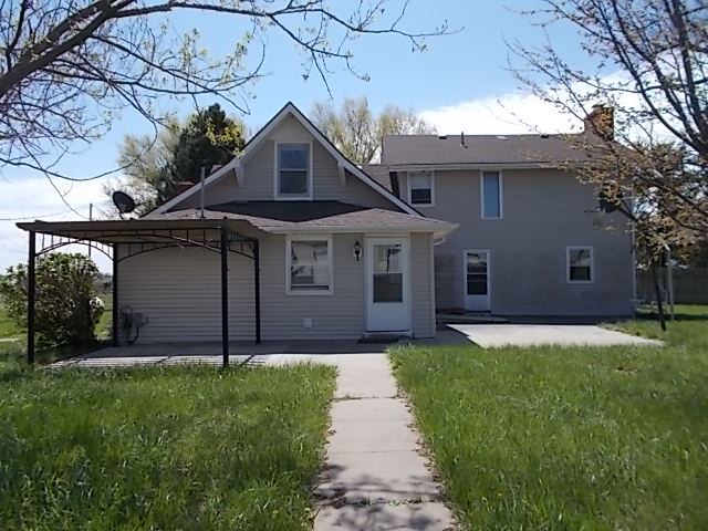 3453 Kingman RD, Ottawa, KS 66067