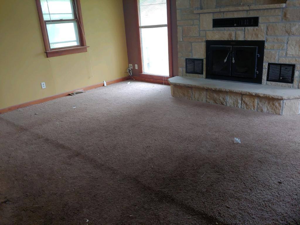 3453 Kingman RD, Ottawa, KS 66067