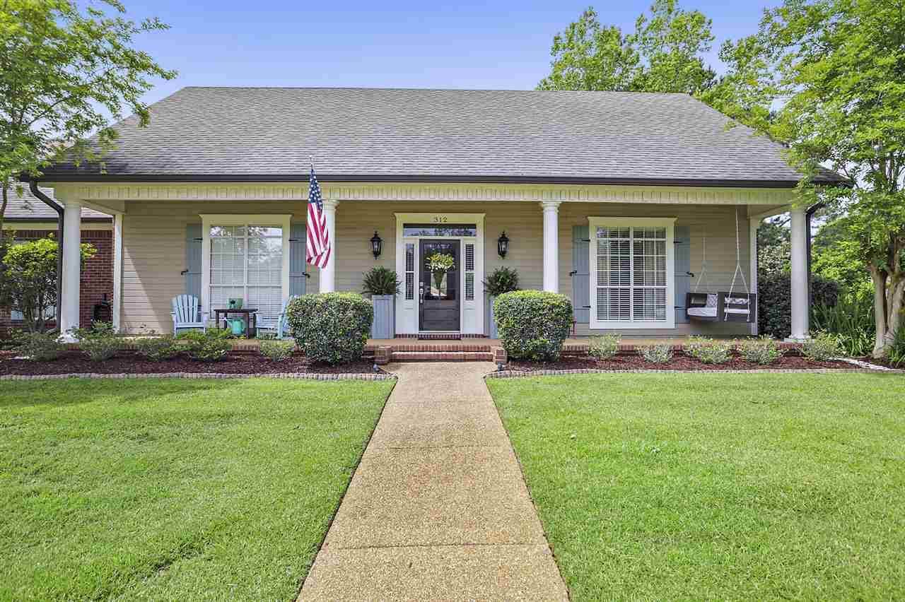 312 Windy Ridge Dr, Brandon, MS 39042